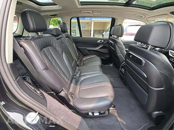 2025 BMW X7 xDrive40i – miniatura 17