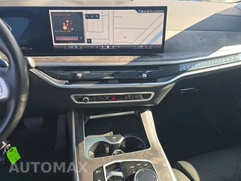 2025 BMW X7 xDrive40i – miniatura 11