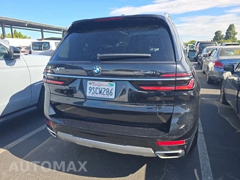 2025 BMW X7 xDrive40i – miniatura 5