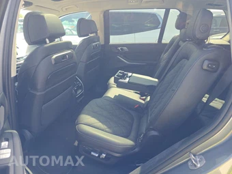 2025 BMW X7 xDrive40i – miniatura 13