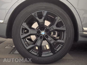 2025 BMW X7 xDrive40i – miniatura 11
