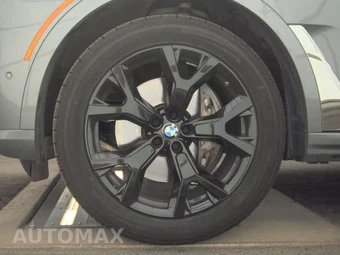 2025 BMW X7 xDrive40i – miniatura 9