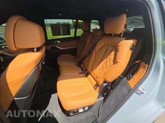 2025 BMW X7 xDrive40i M SPORT LINE – miniatura 10
