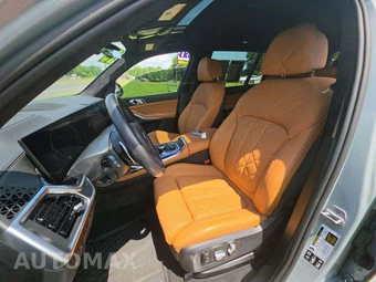 2025 BMW X7 xDrive40i M SPORT LINE – miniatura 3