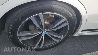 2025 BMW X7 xDrive40i M SPORT LINE - miniatura 24