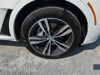 2025 BMW X7 xDrive40i M SPORT LINE – miniatura 9