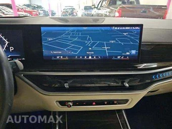 2025 BMW X7 xDrive40i M SPORT LINE – miniatura 10