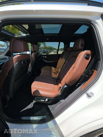 2025 BMW X7 xDrive40i M SPORT LINE – miniatura 13