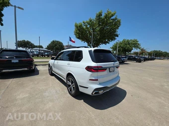 2025 BMW X7 xDrive40i M SPORT LINE – miniatura 2