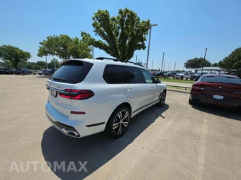 2025 BMW X7 xDrive40i M SPORT LINE – miniatura 3