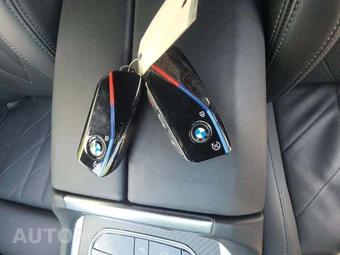 2025 BMW XM – miniatura 5