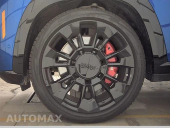 2025 BMW XM Label Red – miniatura 9