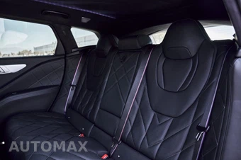 2025 BMW XM Label Red - miniatura 45