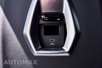 2025 BMW XM Label Red - miniatura 54