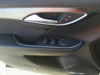 2025 Buick Envision Sport Touring (ST) 1SL - miniatura 10