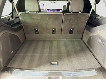 2025 Cadillac Escalade ESV Premium Luxury - miniatura 27