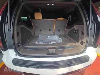 2025 Cadillac Escalade ESV Premium Luxury - miniatura 17