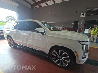 2025 Cadillac Escalade ESV Premium Luxury - miniatura 3