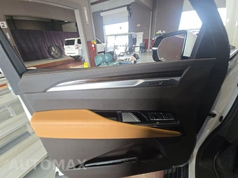 2025 Cadillac Escalade ESV Premium Luxury - miniatura 9