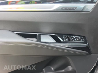 2025 Cadillac Escalade ESV Sport 1SC - miniatura 15