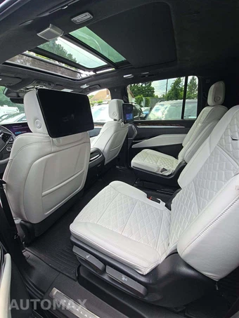 2025 Cadillac Escalade ESV Sport Platinum - miniatura 13