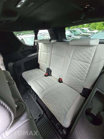 2025 Cadillac Escalade ESV Sport Platinum - miniatura 14