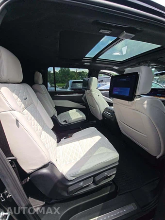 2025 Cadillac Escalade ESV Sport Platinum - miniatura 17