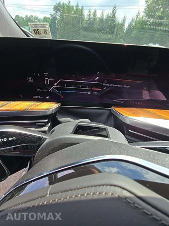 2025 Cadillac Escalade ESV Sport Platinum - miniatura 9