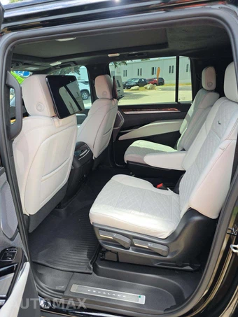 2025 Cadillac Escalade ESV Sport Platinum - miniatura 10
