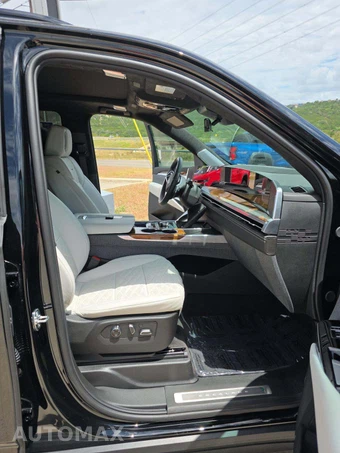 2025 Cadillac Escalade ESV Sport Platinum - miniatura 16