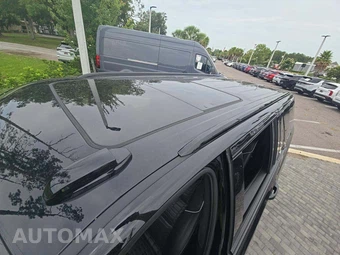 2025 Cadillac Escalade ESV V-Series - miniatura 12