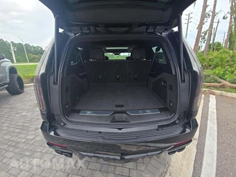 2025 Cadillac Escalade ESV V-Series - miniatura 15