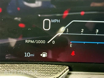 2025 Cadillac Escalade ESV V-Series - miniatura 18