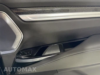 2025 Cadillac Escalade ESV V-Series - miniatura 32
