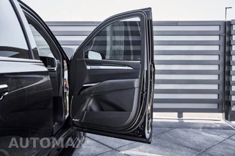 2025 Cadillac Escalade ESV V-Series - miniatura 26