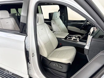 2025 Cadillac Escalade ESV V-Series - miniatura 33
