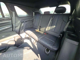 2025 Cadillac Escalade IQ Luxury 1 1SC - miniatura 11