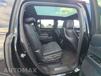 2025 Cadillac Escalade IQ Luxury 1 1SC - miniatura 15