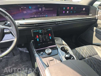 2025 Cadillac Escalade IQ Luxury 1 1SC - miniatura 7