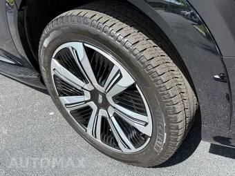2025 Cadillac Escalade IQ Luxury 1 1SC - miniatura 27