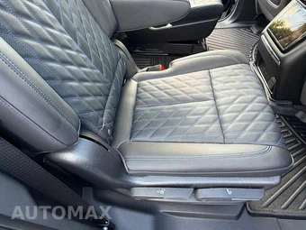 2025 Cadillac Escalade IQ Luxury 1 1SC - miniatura 8