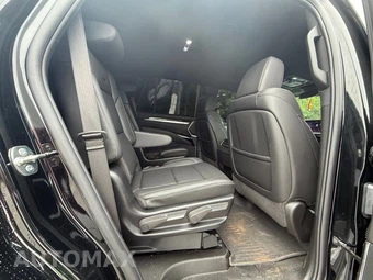 2025 Cadillac Escalade Luxury - miniatura 10