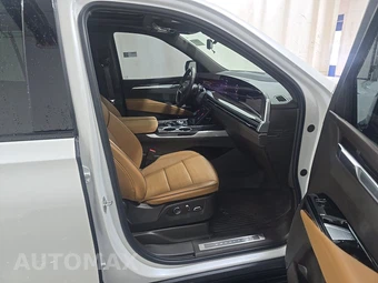 2025 Cadillac Escalade Premium Luxury 1SB - miniatura 8