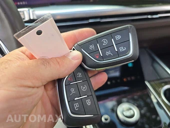 2025 Cadillac Escalade Premium Luxury 1SB - miniatura 8