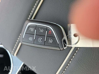 2025 Cadillac Escalade Sport - miniatura 8
