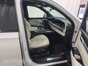 2025 Cadillac Escalade Sport 1SC - miniatura 8