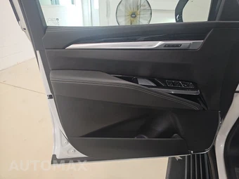 2025 Cadillac Escalade Sport 1SC - miniatura 9