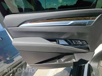 2025 Cadillac Escalade Sport Platinum - miniatura 9