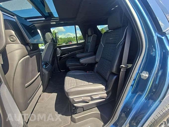 2025 Cadillac Escalade Sport Platinum - miniatura 10