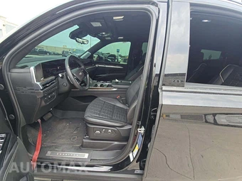 2025 Cadillac Escalade Sport Platinum - miniatura 3